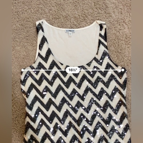 Express Sequined chevron pattern sleeveless top size M - Picture 4 of 5